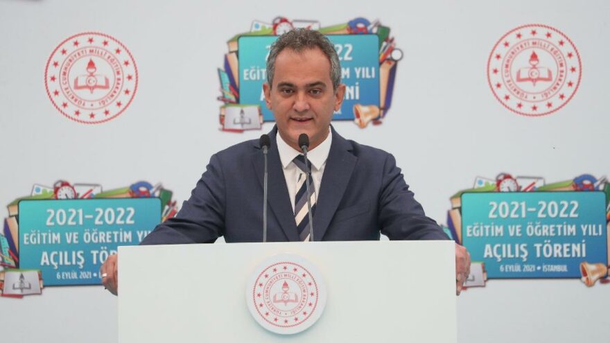 Milli Eğitim Bakanı Özer: Okulların açık kalması milli güvenlik meselesidir