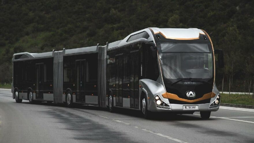 160 yeni metrobüs geliyor
