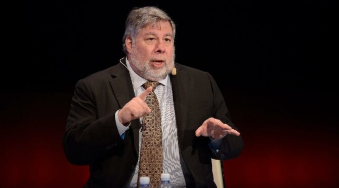 Apple kurucularından Steve Wozniak uzay şirketi kurduğunu duyurdu