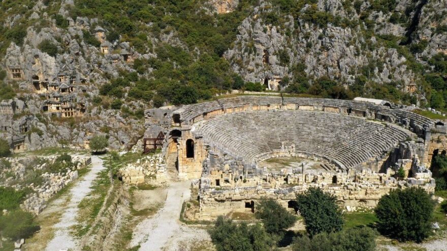 5 bin yıllık seramik parçaları, Myra’nın tarihini 2 bin yıl geriye götürdü