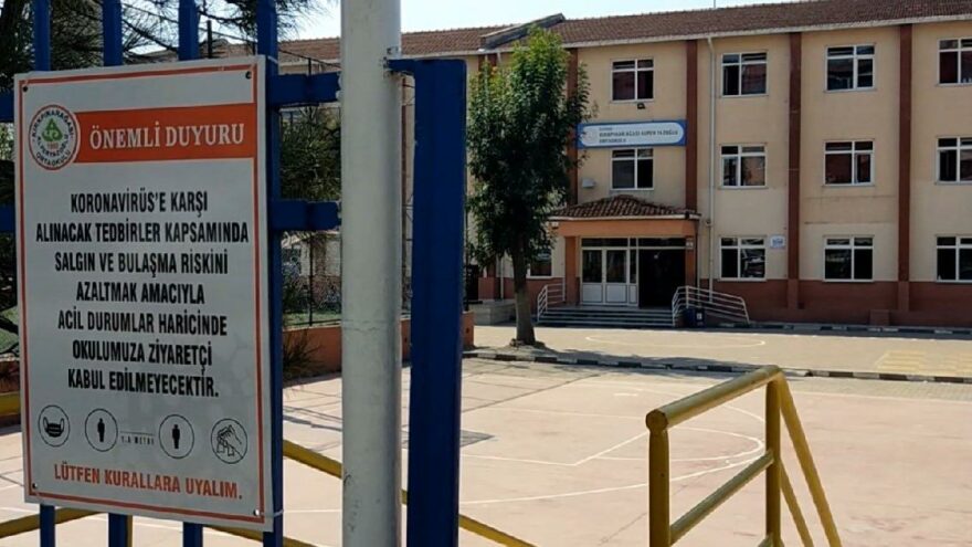 Bir sınıfta 4 pozitif vaka çıktı, sınıf karantinaya alındı