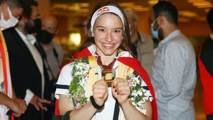 Ayşe Begüm Onbaşı Avrupa Şampiyonası’nda podyuma çıkıyor
