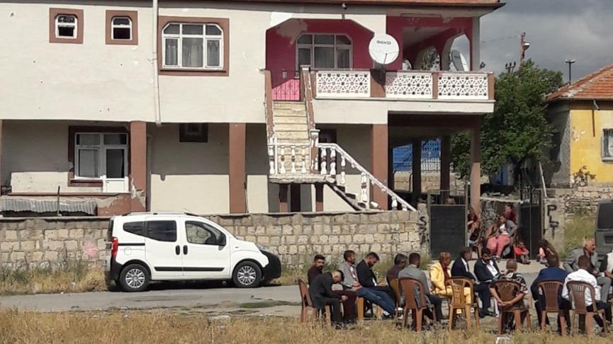 Tartıştığı ağabeyini tabancayla öldürdü