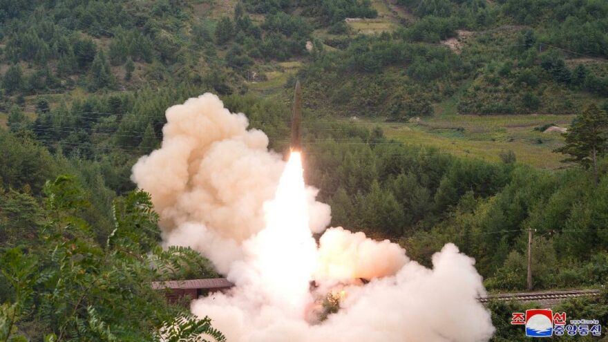 Kuzey Kore’den endişelendiren bir deneme daha: Bu sefer trenden fırlattılar