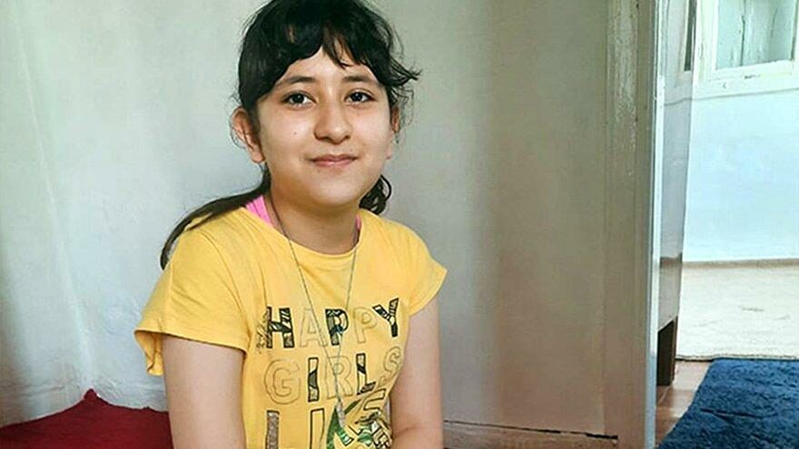 Afganistanlı Arzu Boston Okulu’nun bursunu kazandı