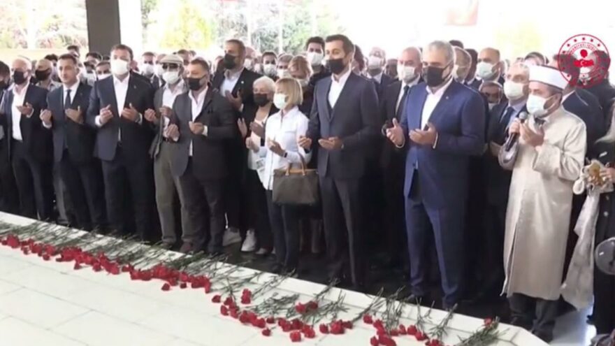 Adnan Menderes ve arkadaşları idamlarının 60’ıncı yılında kabirleri başında anıldı