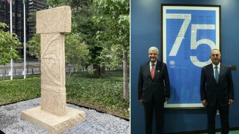 BM'nin bahçesine Göbeklitepe'deki taşın kopyası yerleştirildi