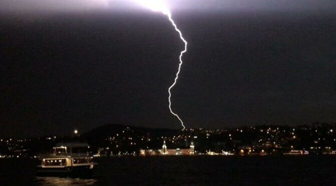 storm hail rain and lightning in istanbul roofs flew trees fell 1 person was injured