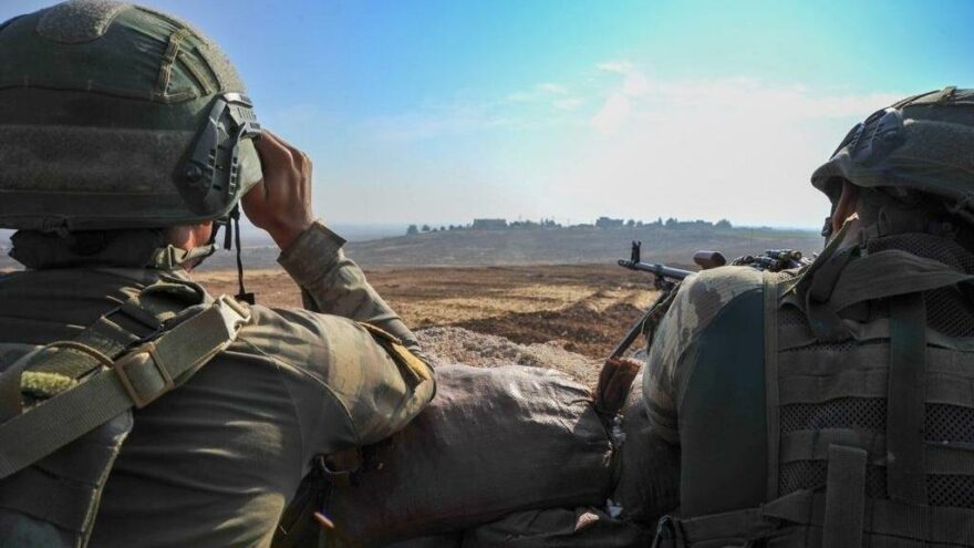 Saldırı girişiminde bulunan 10 terörist etkisiz hale getirildi