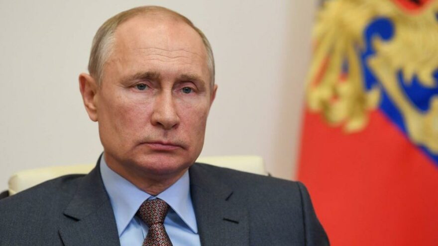 Putin’in partisi oy kaybetti ama seçimi kazandı
