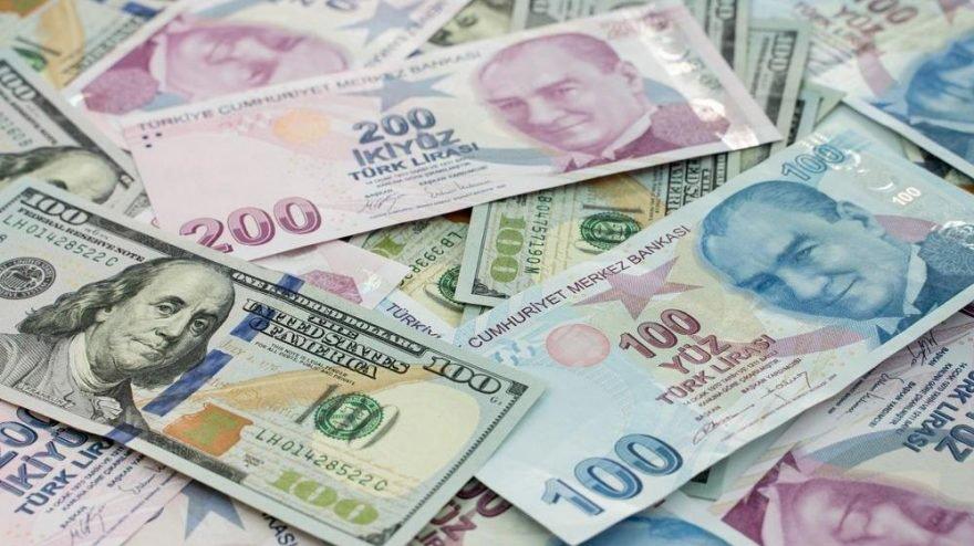 TL değer kaybında liderliği kimseye bırakmadı