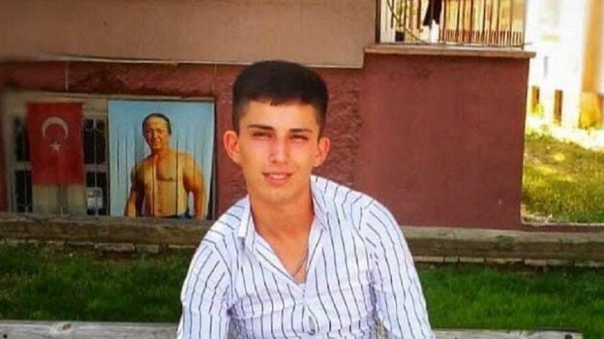 Samet, 17 yaşındaki arkadaşı tarafından bıçaklanarak öldürüldü