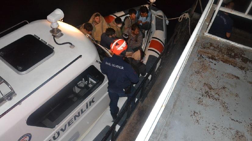 Van Gölü’nde 60 kaçak göçmen yakalandı