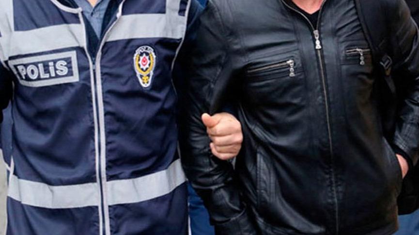 Ameliyat için hastasından 15 bin TL isteyen profesör tutuklandı