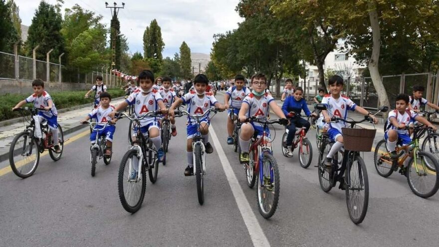 Pedallar ‘Avrupa Hareketlilik Haftası’ için çevrildi