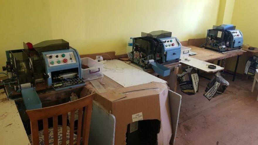 Kiralık evi kaçak sigara imalathanesine çevirmiş
