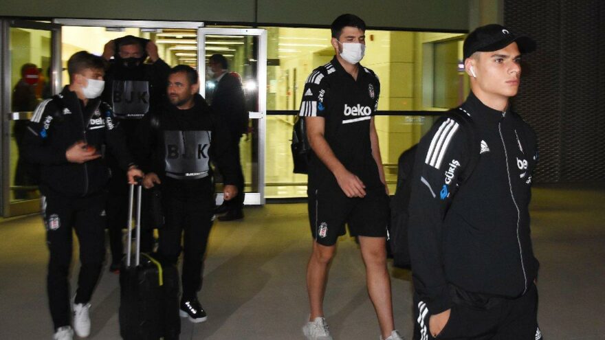 Beşiktaş 16 kişilik kadrosuyla İzmir’de