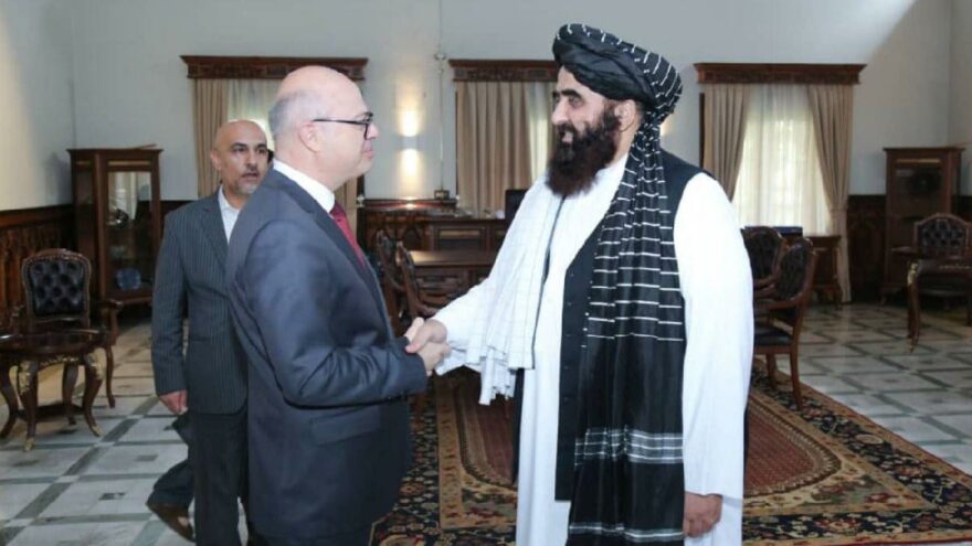 Taliban ile ilk temas: Türk Büyükelçi ile masaya oturdu