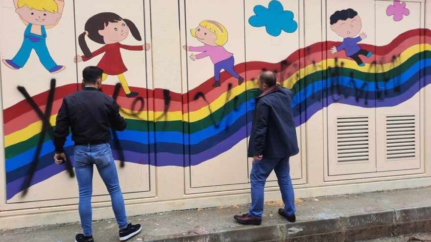 Gökkuşağı resmine tahammül yok