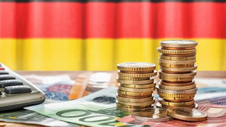 Almanya’da seçimlere iki gün kala dikkat çeken iddia: Milyonerler varlıklarını İsviçre’ye taşıyor