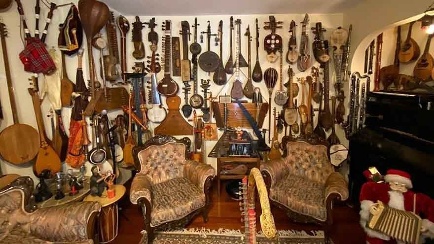 Dünyanın müzik aleti bir evde
