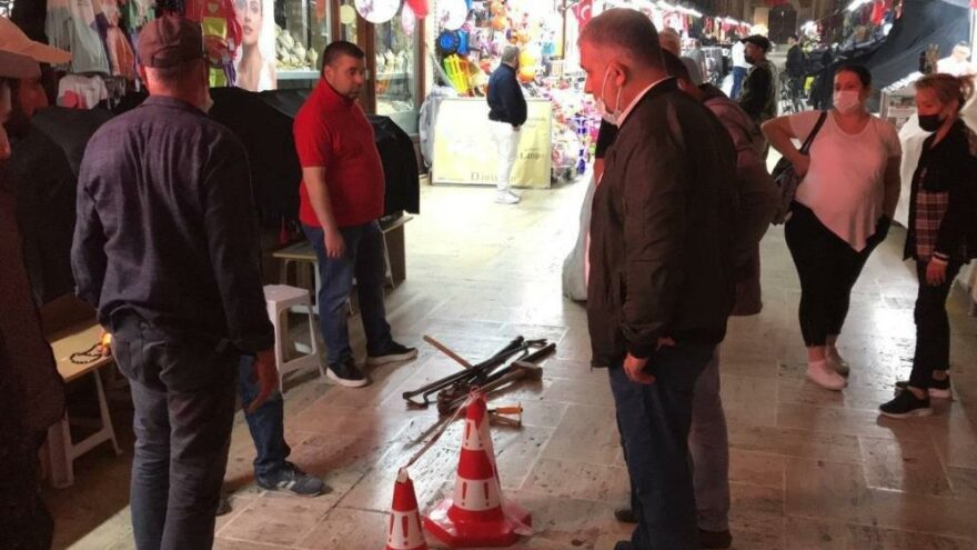 Tarihi çarşıda gaz sıkışması paniği