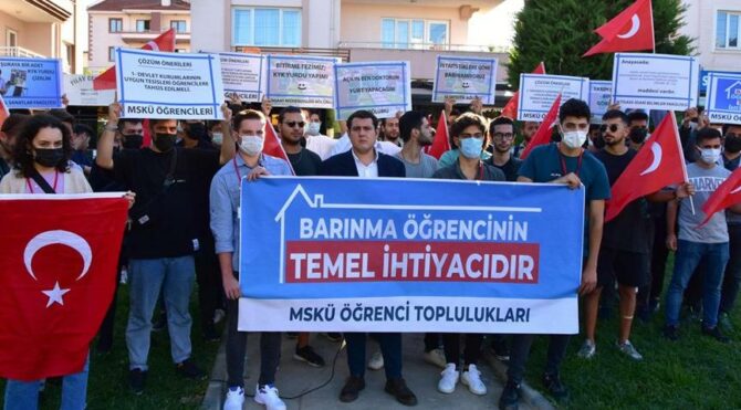 Muğla’da üniversite öğrencilerinden ‘barınma’ protestosu