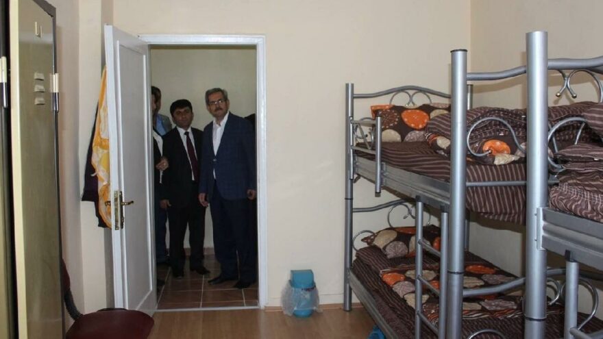 Üniversite öğrencilerine ücretsiz konaklama