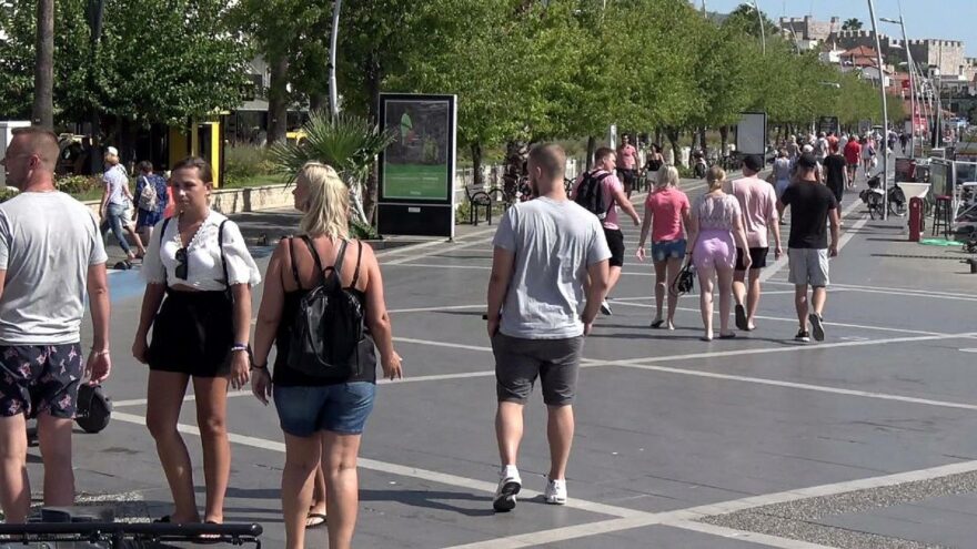 İngiltere’nin Türkiye’yi kırmızı listesinden çıkarması Marmaris’e yaradı