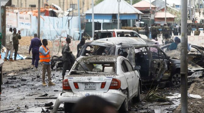 Somali’de Cumhurbaşkanlığı Sarayı yakınında bombalı saldırı: En az 8 ölü