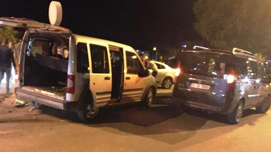Adıyaman’da hafif ticari araç ile otomobil çarpıştı: 8 yaralı