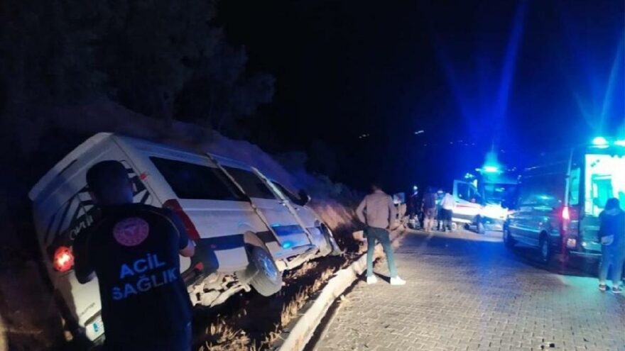 Üniversite öğrencileri kaza yaptı: 10 yaralı
