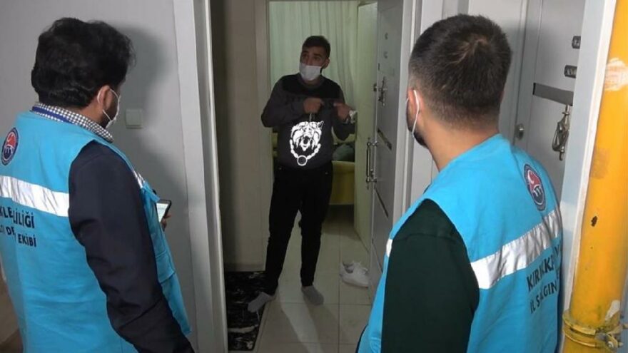 Apart kiralayan genç, yurtta karantina alındı