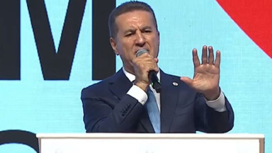 Yeniden genel başkan seçilen Sarıgül: 14 belediye başkanı bize gelmek istiyor