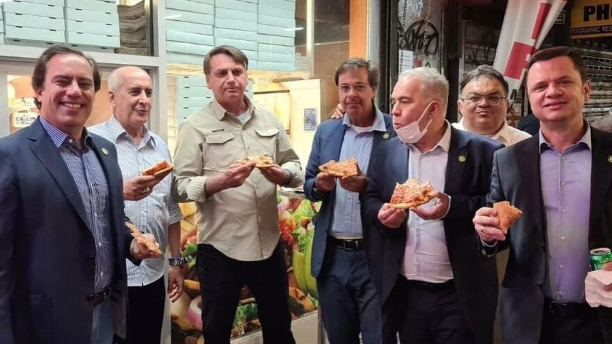 Brezilya lideri Bolsonaro’nun ekibinden bir kişide daha corona çıktı