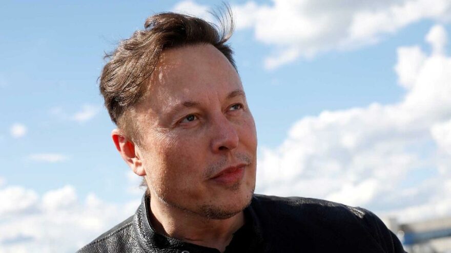 Elon Musk’tan veri güvenliği açıklaması: Çin’deki yasadan memnunuz