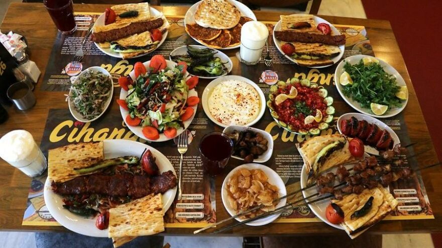 Uluslararası Adana Lezzet Festivali esnafa can suyu olacak