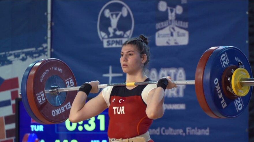 Milli halterci Dilara Uçan Avrupa ikincisi oldu