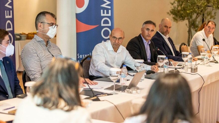 CHP’li 11 büyükşehir belediyesi ortak orman politikası belirliyor