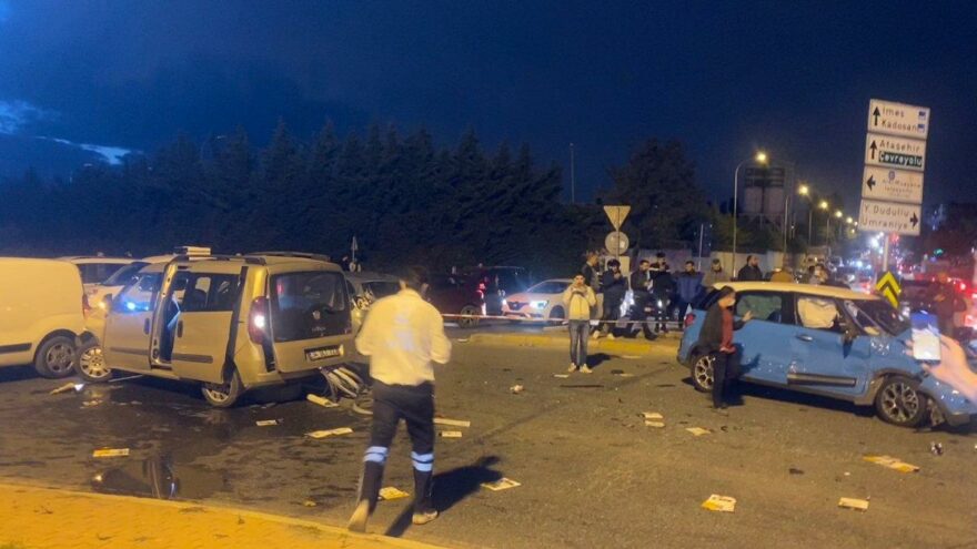 İstanbul’da zincirleme kaza! Ortalık savaş alanına döndü