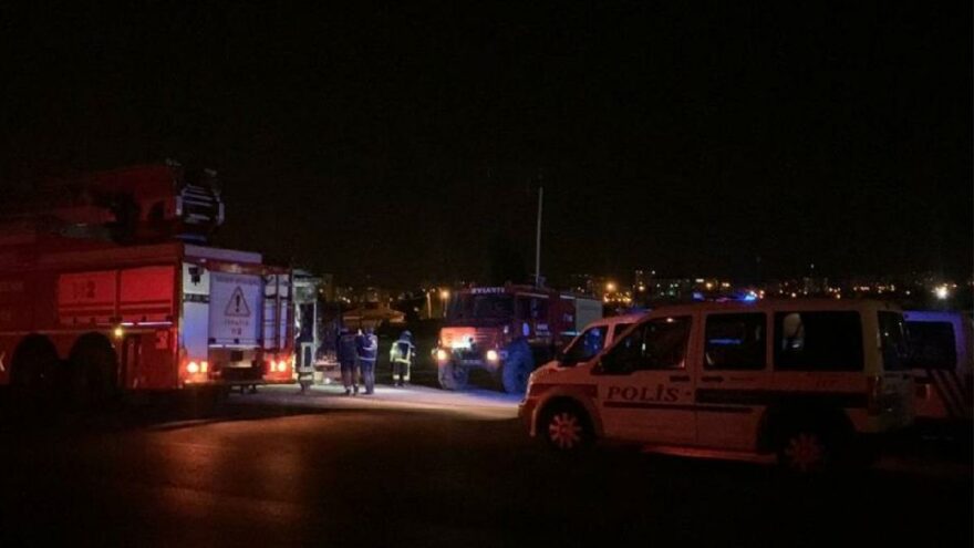 İşten çıkarılan kepçe operatörü ortalığı birbirine kattı