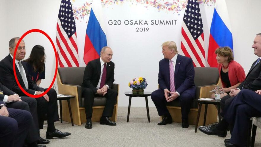 Eski Beyaz Sözcüsü Grisham’ın kitabından yeni detaylar ortaya çıktı: Putin, Trump’ın dikkatini dağıtmak için kadın tercümanı kullandı