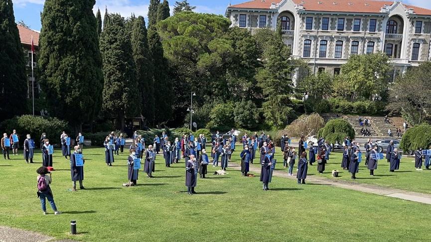 Boğaziçili akademisyenler: Yüzlerce öğrencimiz üniversite yurtlarına yerleştirilemedi