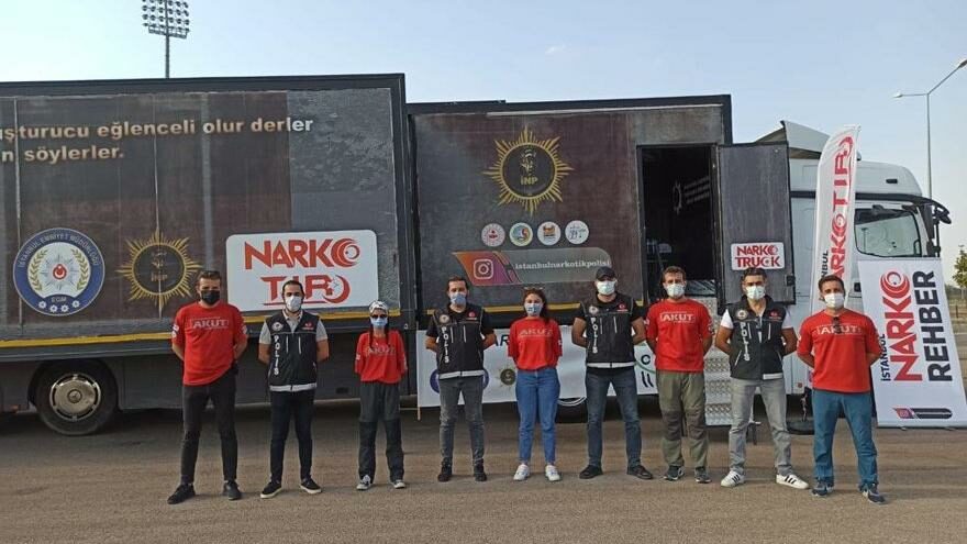 Narkotik ekibinin büyük mücadelesi
