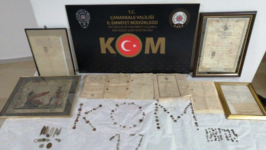 Çanakkale’de tarihi eser operasyonu; top güllesi ve 123 sikke ele geçirildi