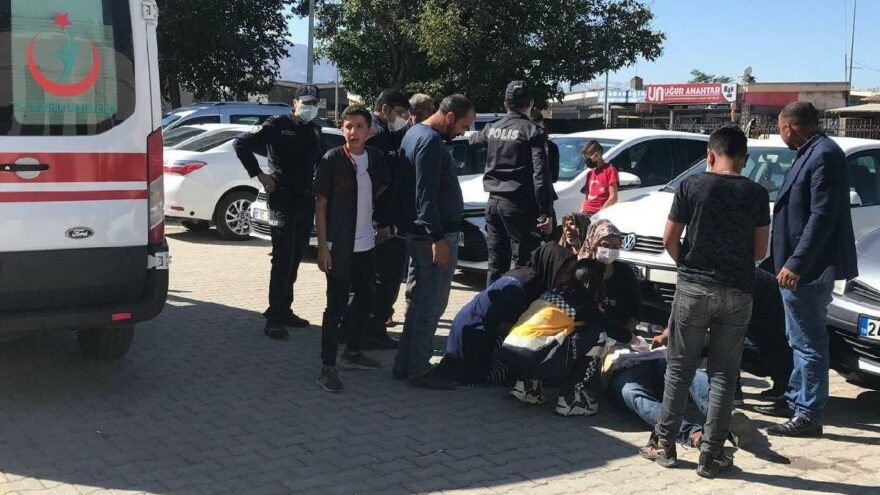 Boşanma davası için geldiği adliyenin bahçesinde harakiri yaptı