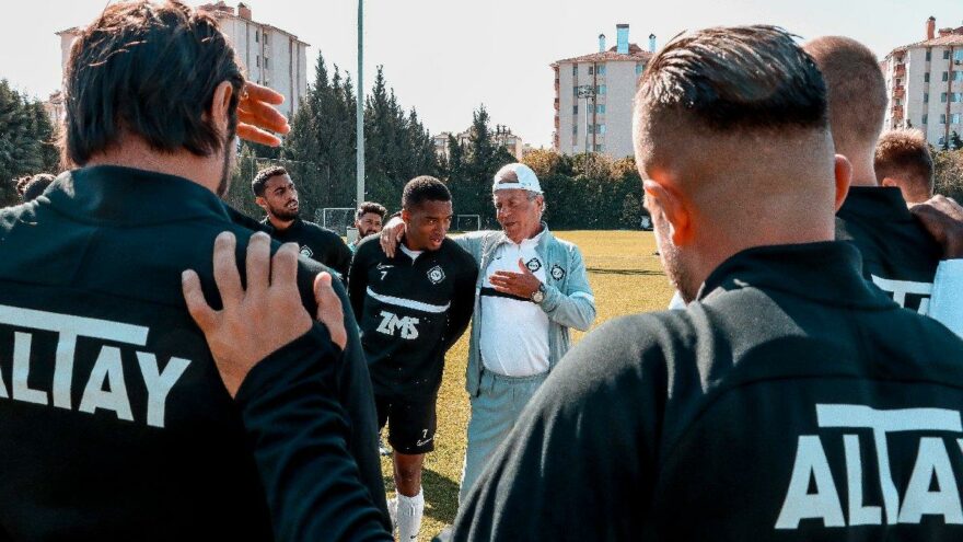 Altay ligde 4’te 4 peşinde