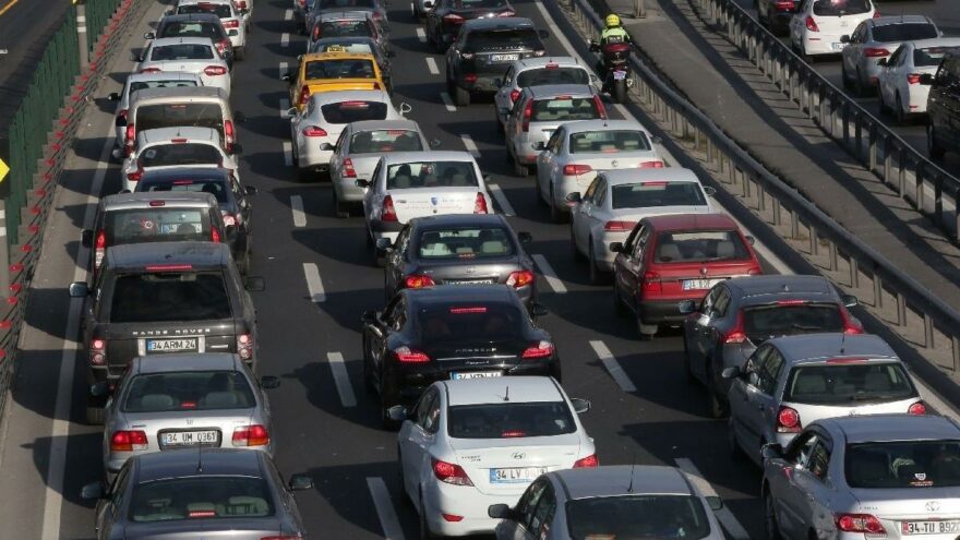 İstanbul’da bazı yollar trafiğe kapatılıyor