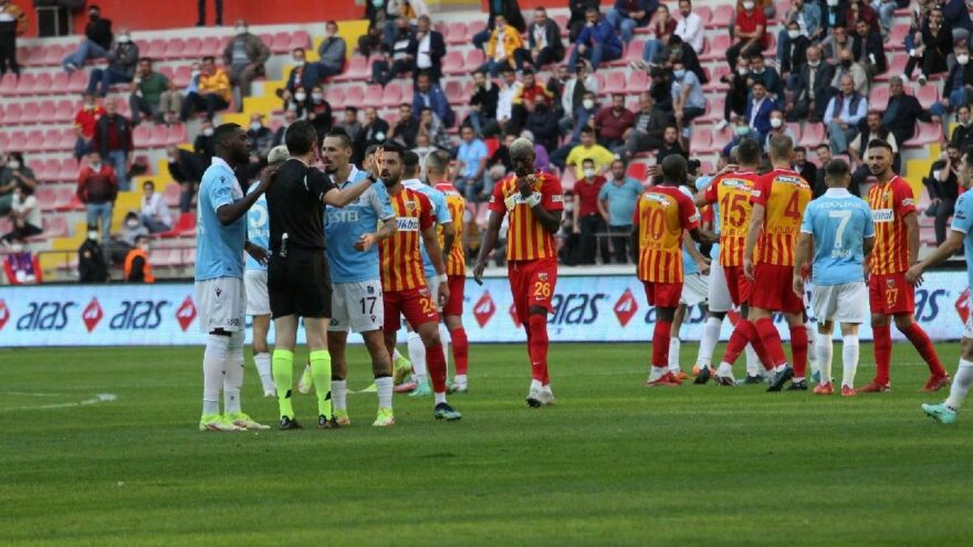 Marek Hamsik’in iptal edilen golü tartışma yarattı, akıllara geçen seneyi getirdi