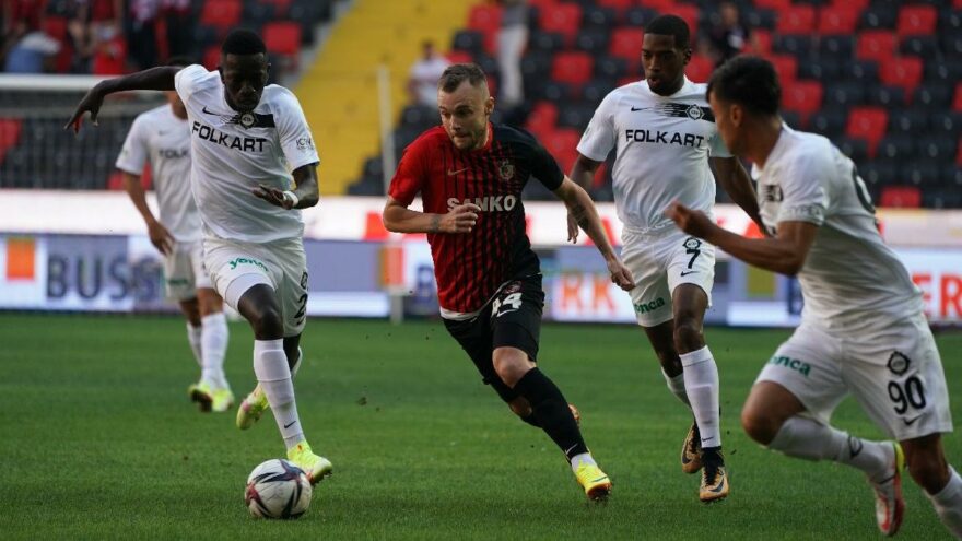 Gaziantep FK, Altay’ı 21 dakikada 4’ledi!